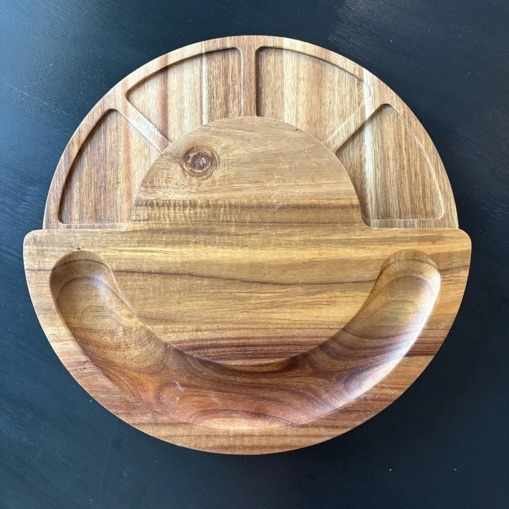 ChefSofi Acacia Wooden Swivel Charcuterie Board with 4 Utensils